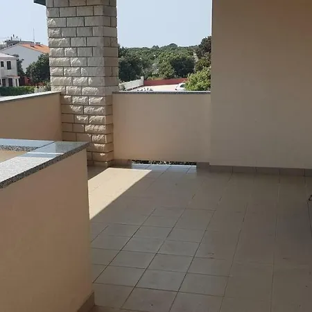 1 Appartement *